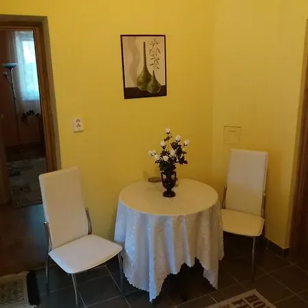 Apartment Sebes Apartman *