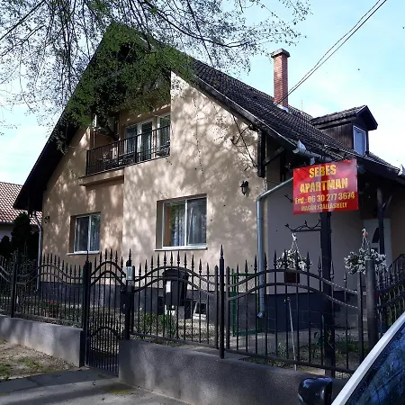 Sebes Apartman Апартаменты