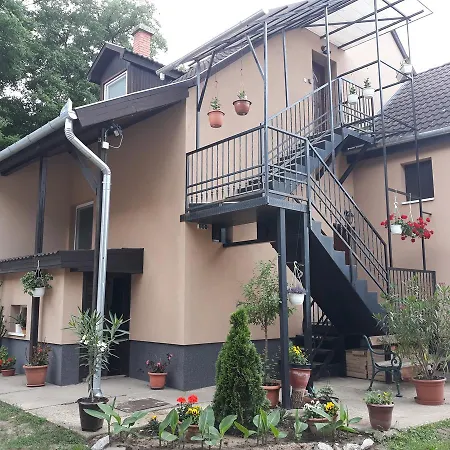 Sebes Apartman Дебрецен